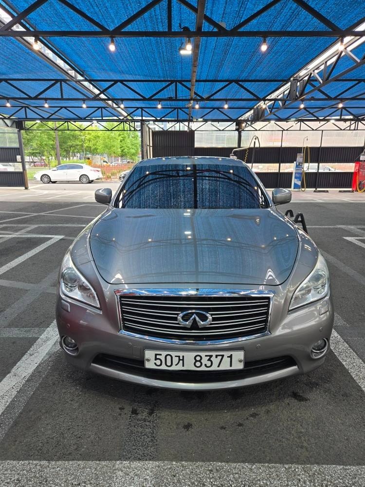 M Y51 3.0 d RWD (238마력) 매물 썸네일