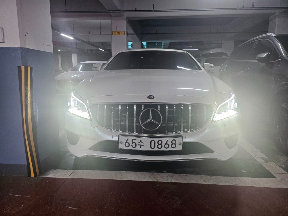 CLS 클래스 W218 CLS350 d 4Matic 후기형 (204마력) 매물 썸네일