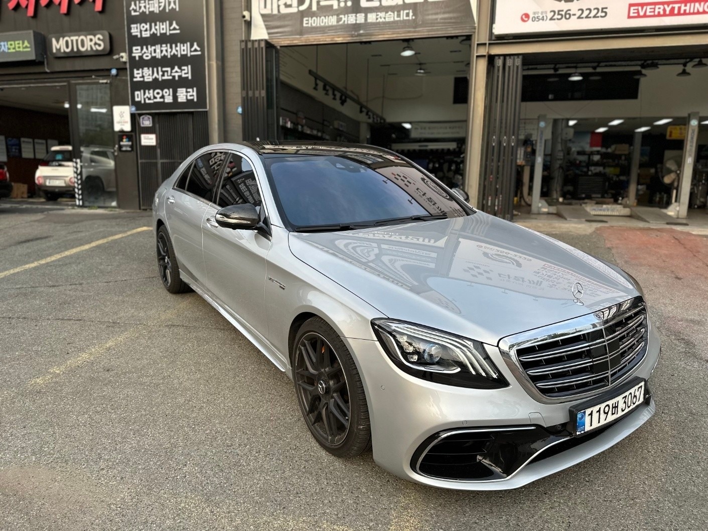 S 클래스 W222 S500 4Matic L 전기형 (455마력) 매물 썸네일