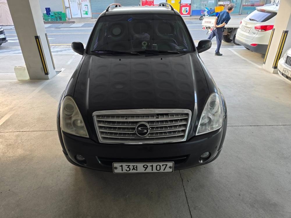 슈퍼 렉스턴 Y200 7인승(디젤 RX4) RWD 고급 매물 썸네일