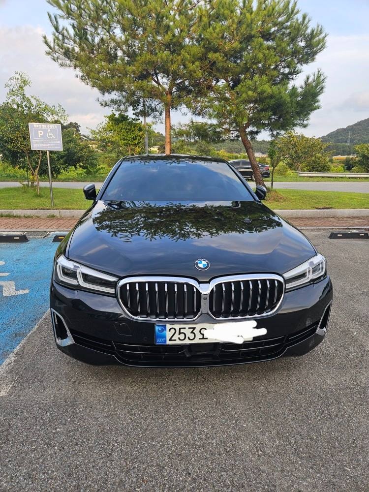 5시리즈 G30 520 i 후기형 (184마력) 매물 썸네일