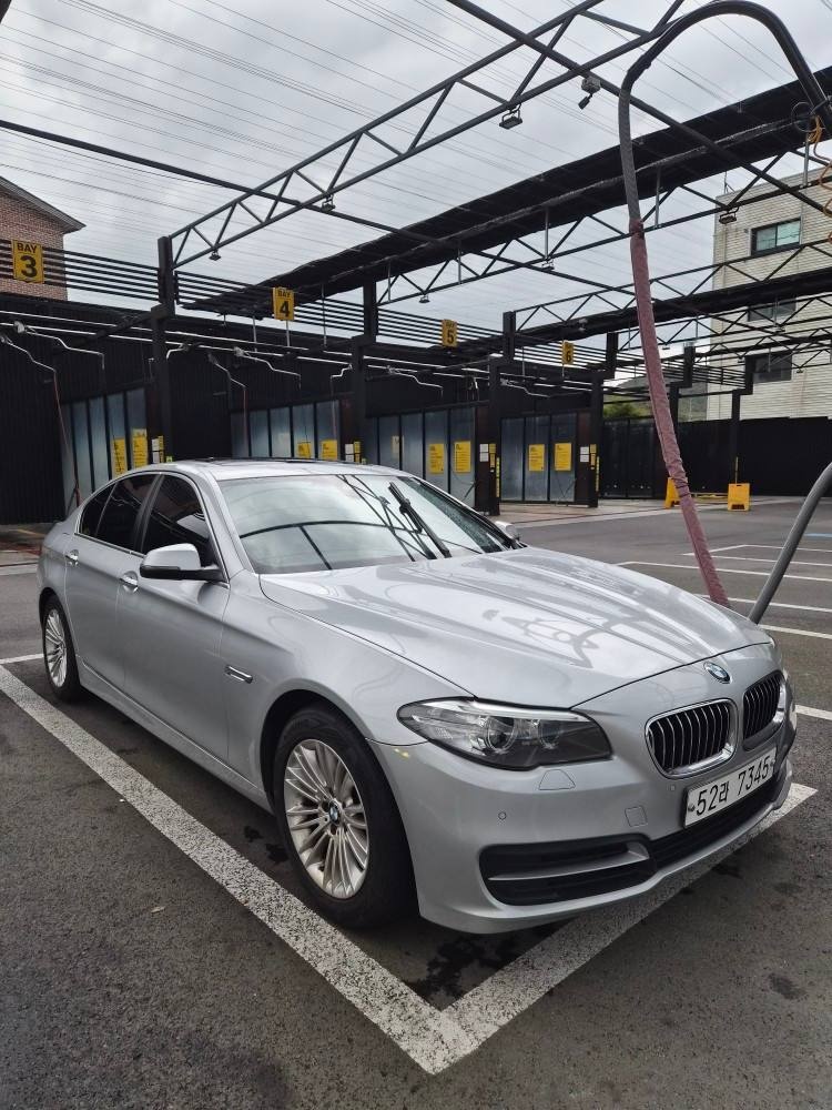 5시리즈 F10 520d xDrive 후기형 (184마력) 매물 썸네일
