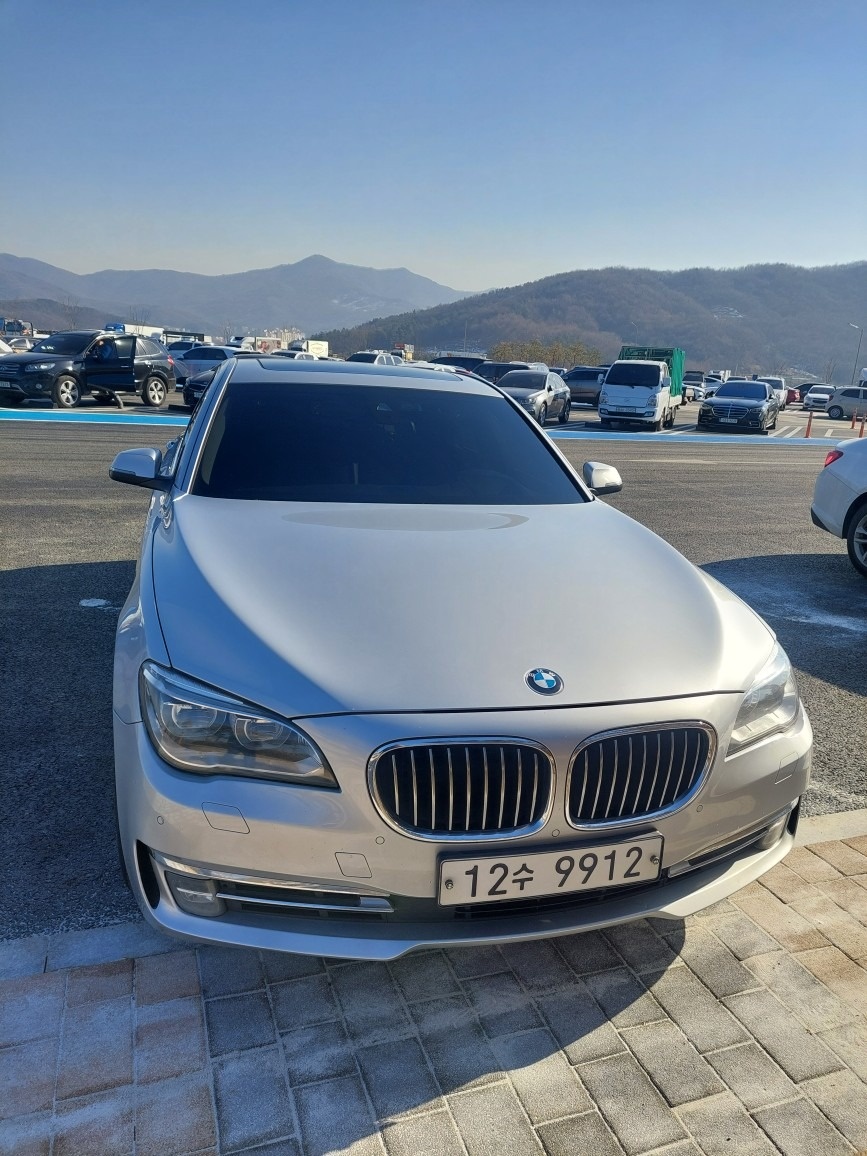 7시리즈 F01 740 d xDrive (313마력) 매물 썸네일