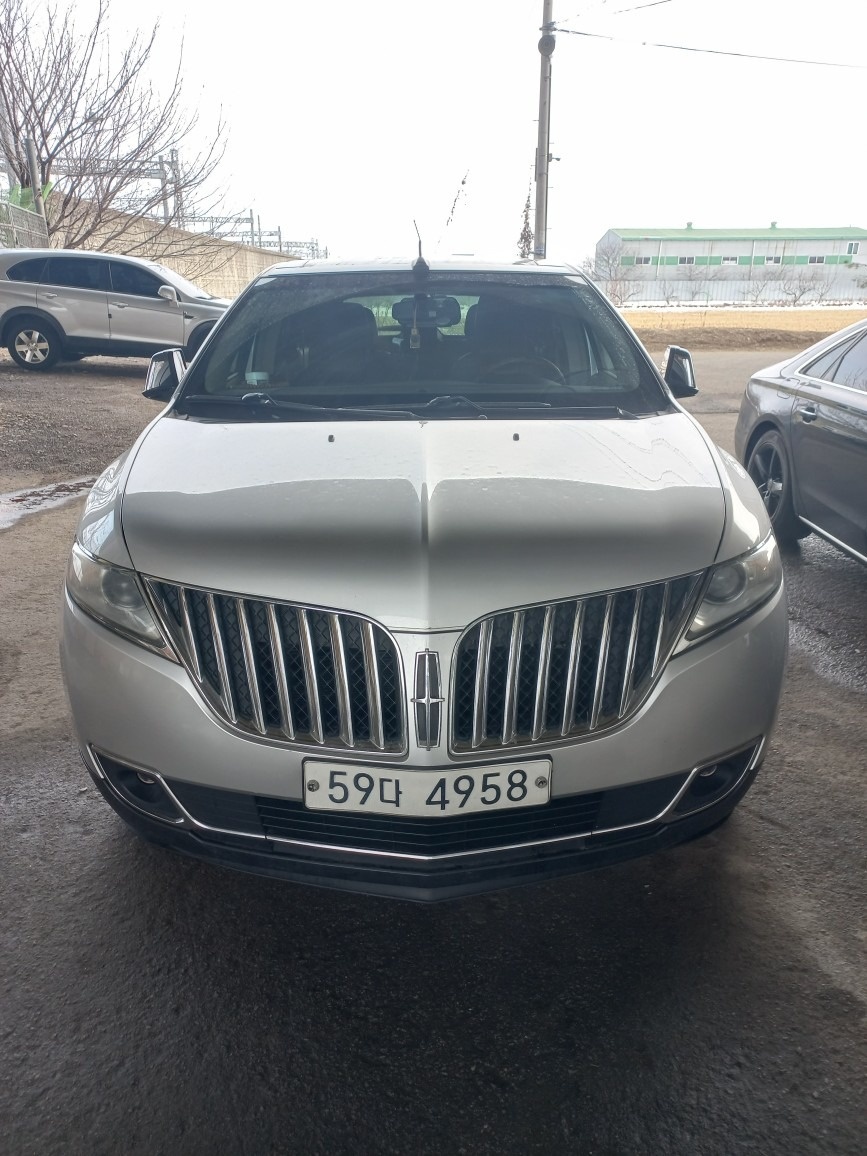 MKX Ⅰ 3.7 AWD 매물 썸네일