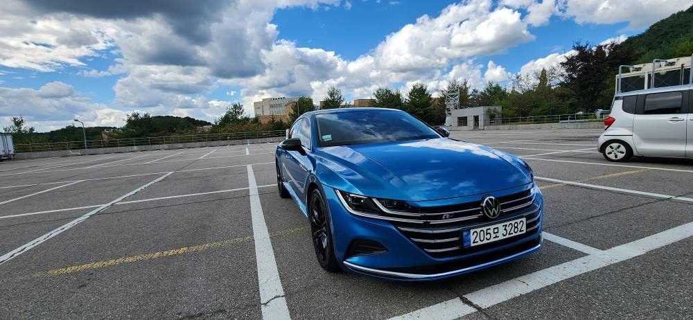 아테온 2.0 TDi 프레스티지 매물 썸네일