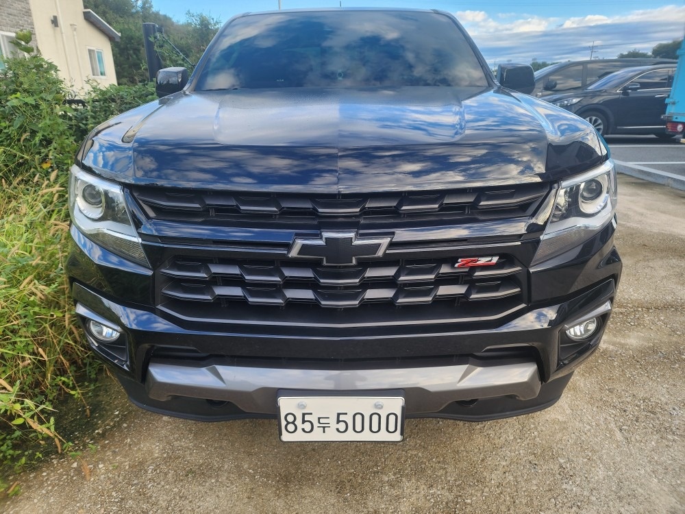 리얼 뉴 콜로라도 가솔린 3.6 AWD Z71-X 미드나잇 매물 썸네일