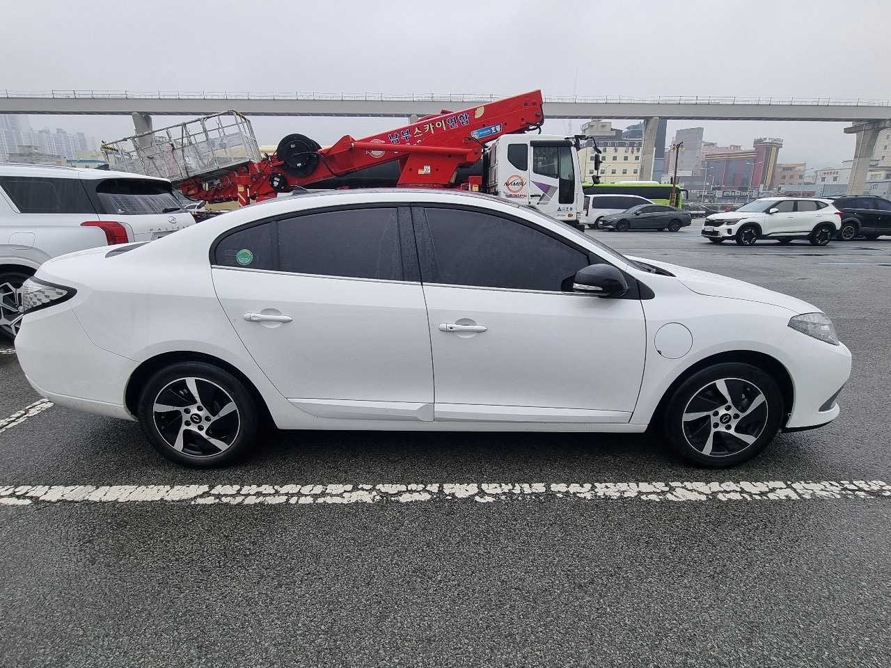 SM3 Z.E BEV(35.9kWh) FWD RE 매물 썸네일