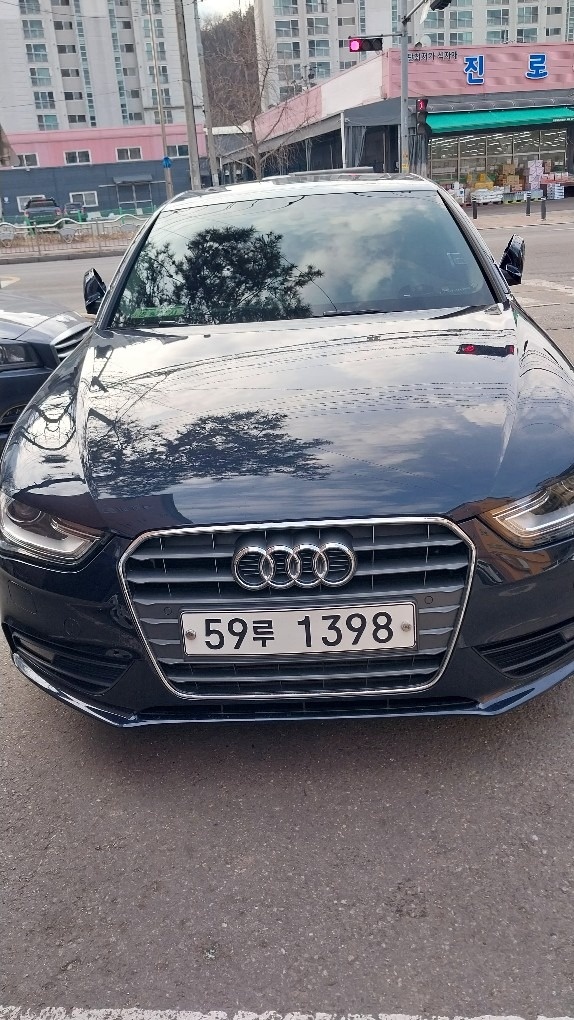 A4 B8/8K 2.0 TDI (150마력) 매물 썸네일