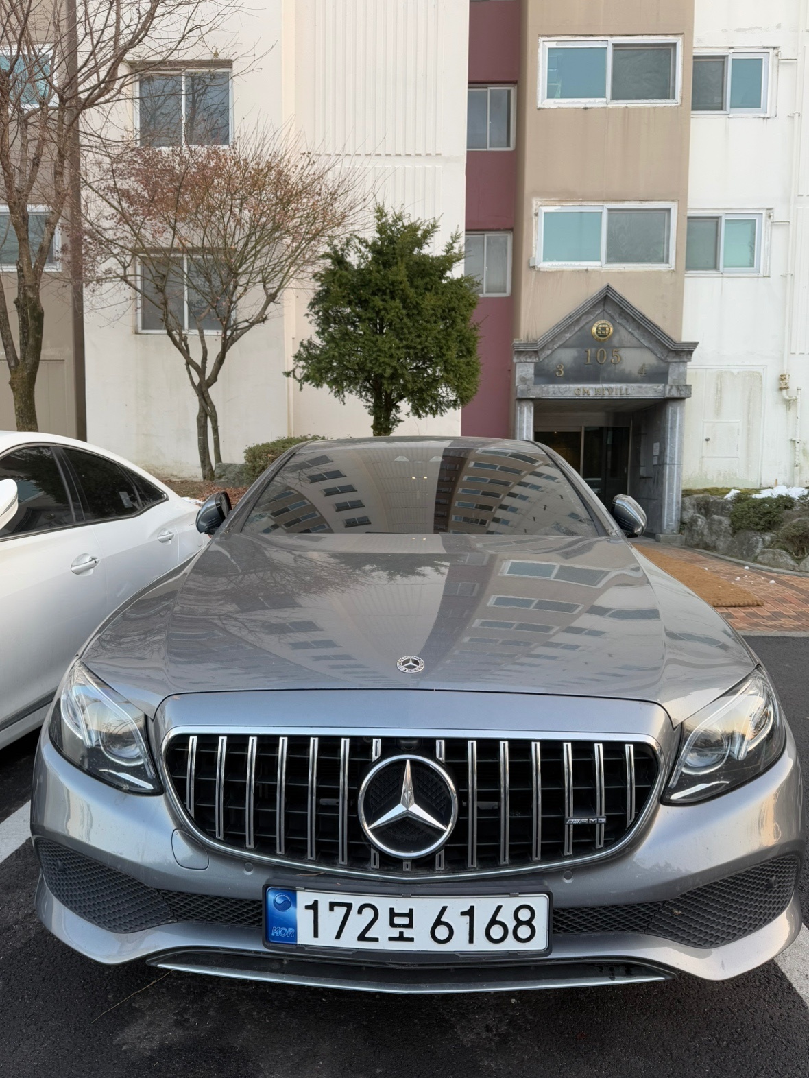 E 클래스 W213 E220 d 4Matic 전기형 (194마력)아방가르드 매물 썸네일