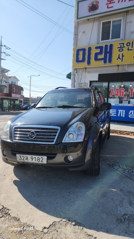 슈퍼 렉스턴 Y200 7인승(디젤 RX4) 4WD 최고급 매물 썸네일