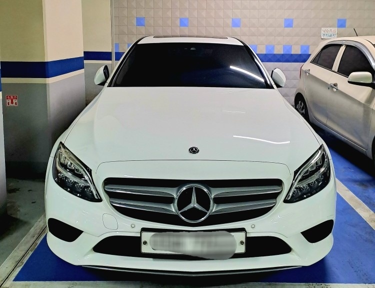 C 클래스 W205 C220 d (194마력) 매물 썸네일