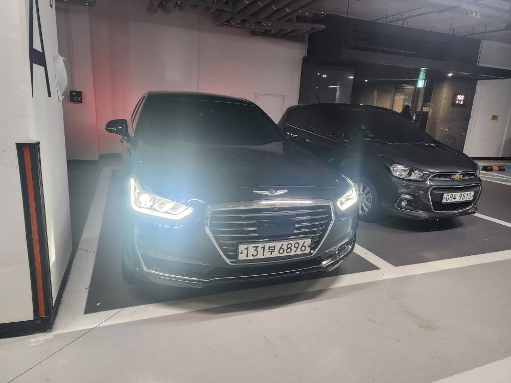 EQ900 HI 3.8 GDI AWD 프리미엄 럭셔리 매물 썸네일