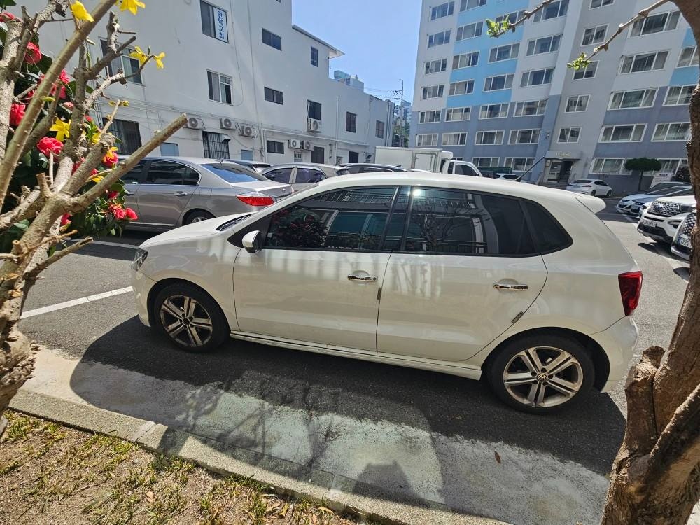폴로 Ⅴ 1.6 TDI 매물 썸네일
