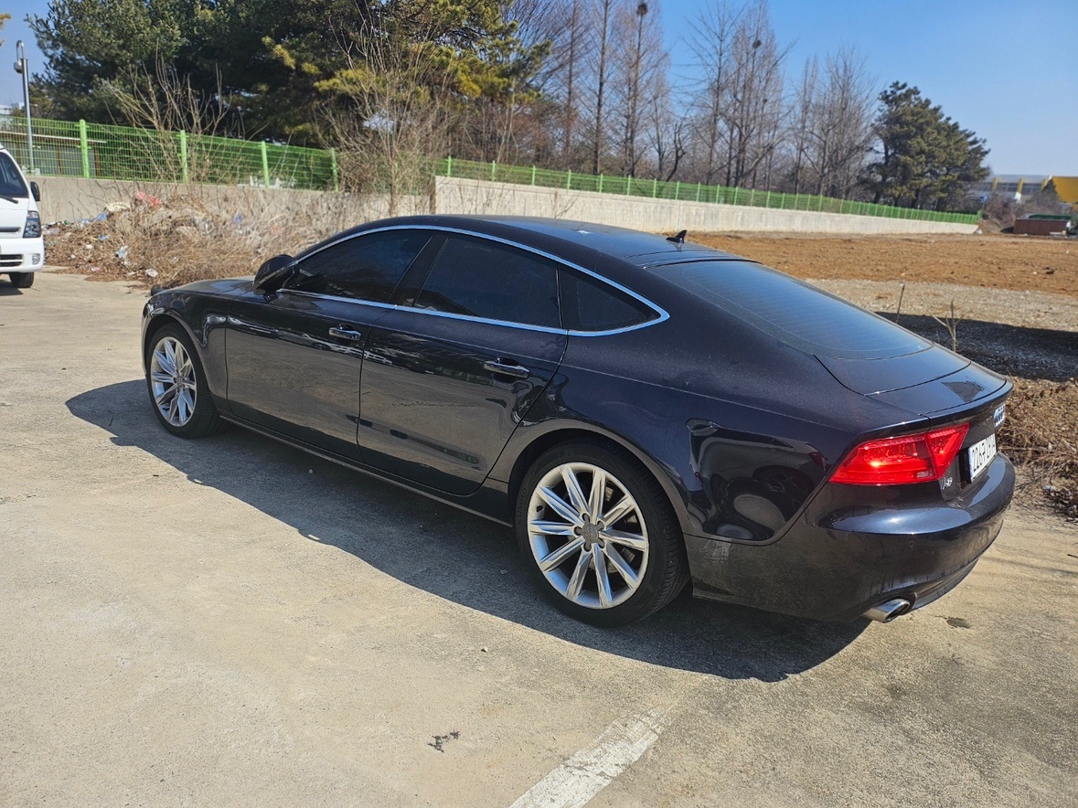 A7 Sportback 4G8 3.0 TFSI 콰트로 (310마력) 매물 썸네일