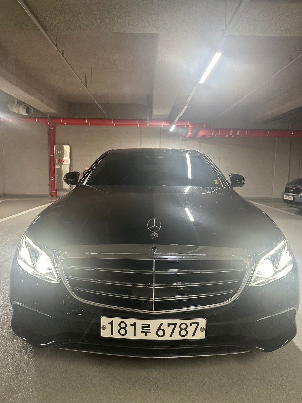 E 클래스 W213 E300 4Matic 전기형 (211마력)익스클루시브 매물 썸네일