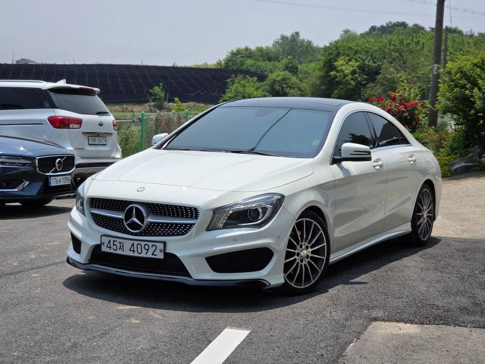 CLA 클래스 C117 CLA250 4Matic 전기형 (211마력) 매물 썸네일