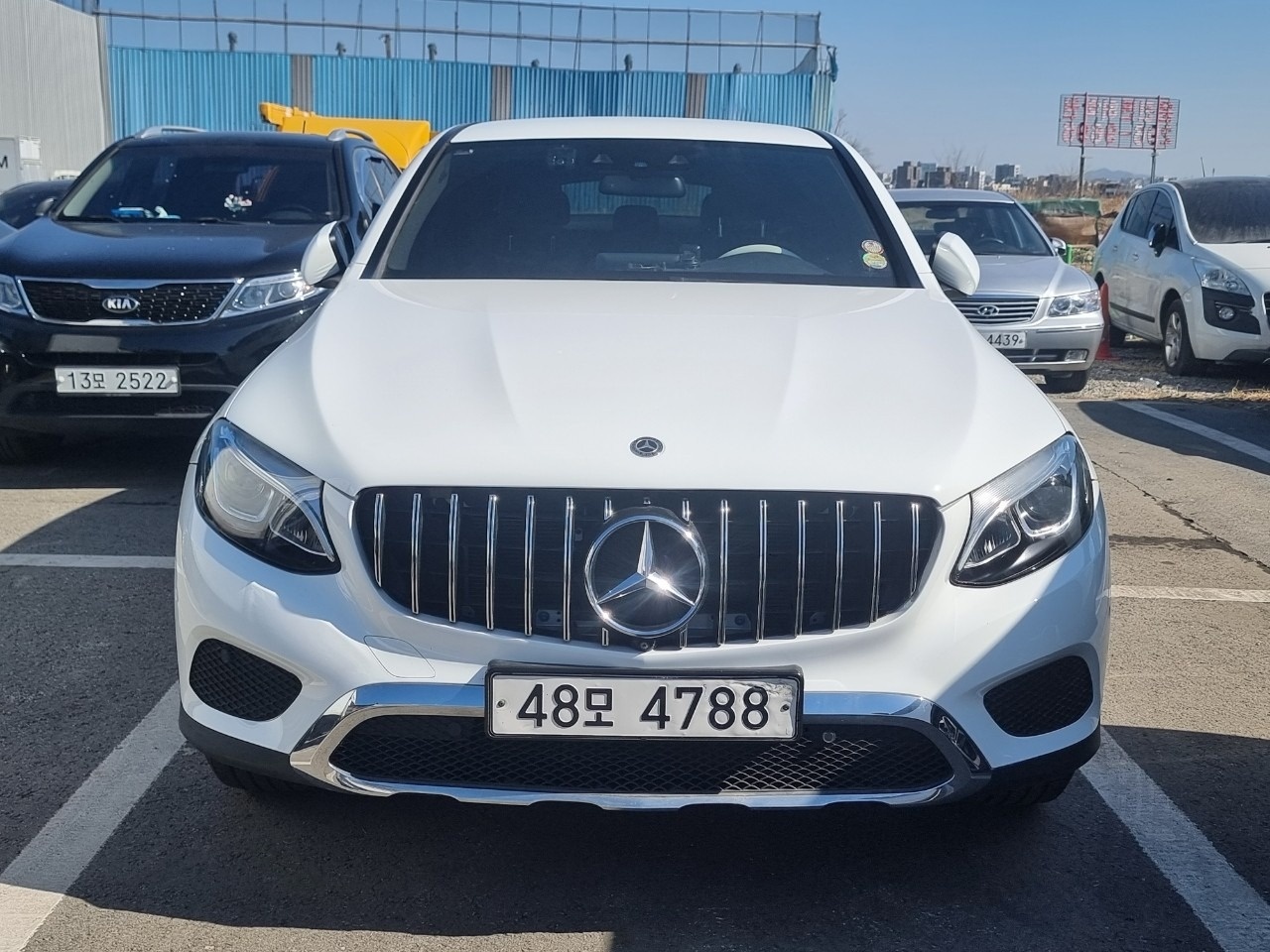 GLC X253 GLC300 4Matic Coupe 전기형 (245마력) 매물 썸네일