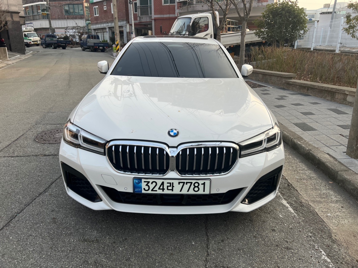 5시리즈 G30 530 i (252마력)M 스포츠 매물 썸네일