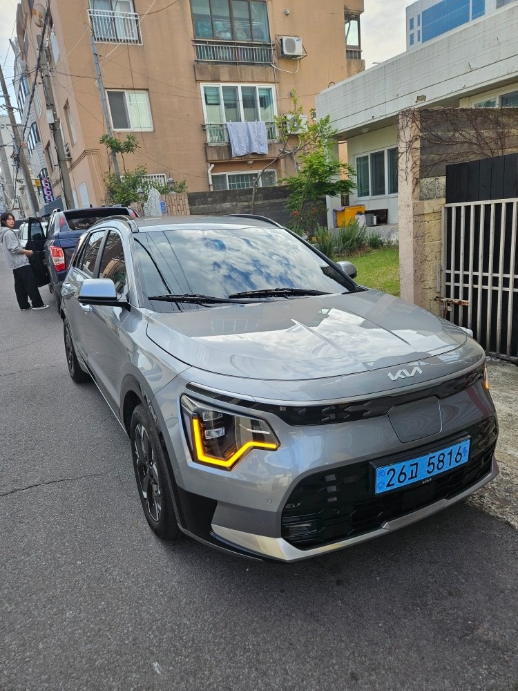 디 올 뉴 니로 SG2 EV(64.8kWh) FWD 어스(401km) 매물 썸네일