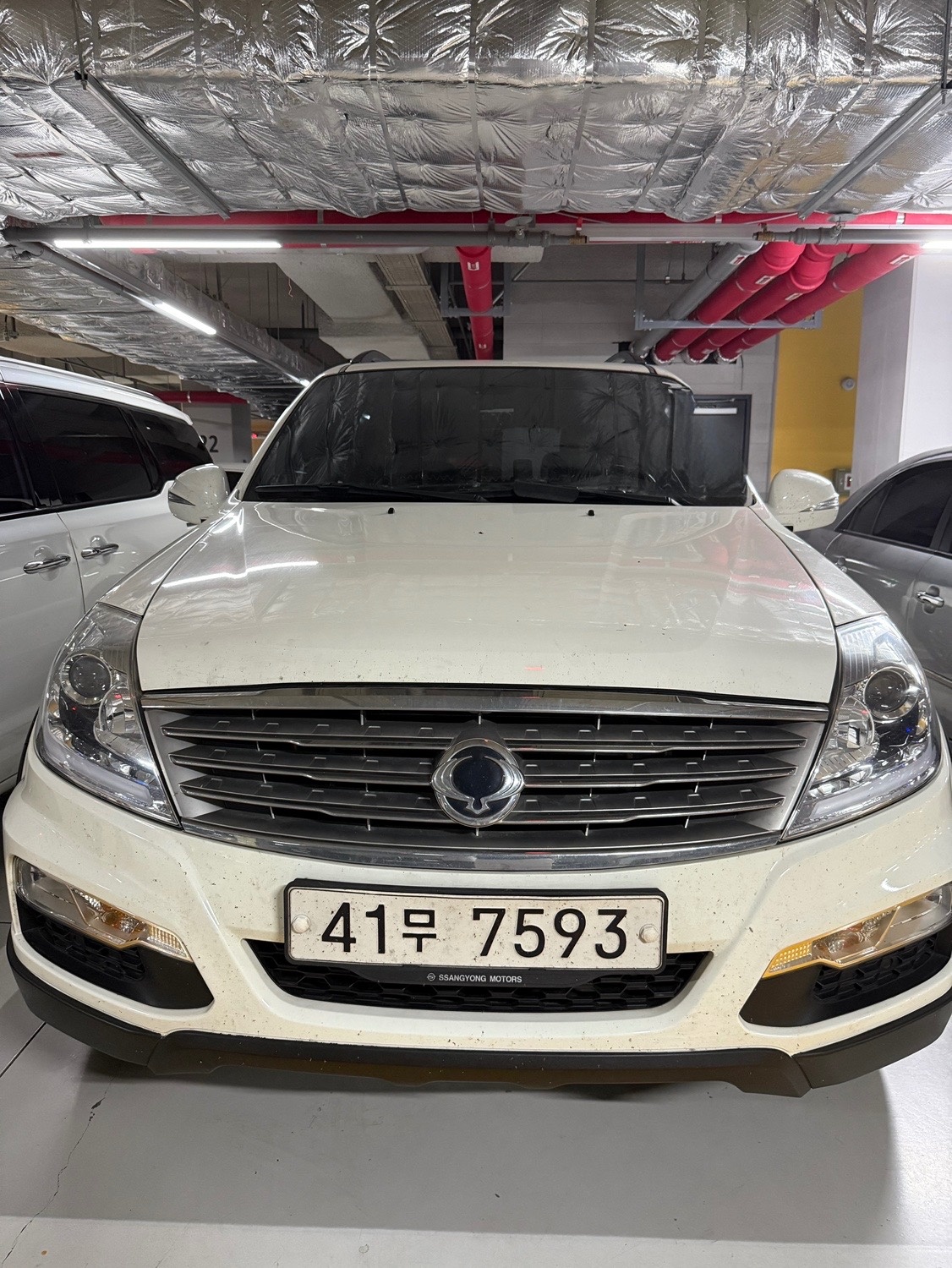 렉스턴 W Y200 7인승(RX7 2.0) 4WD 어드벤처 60th 에디션 매물 썸네일