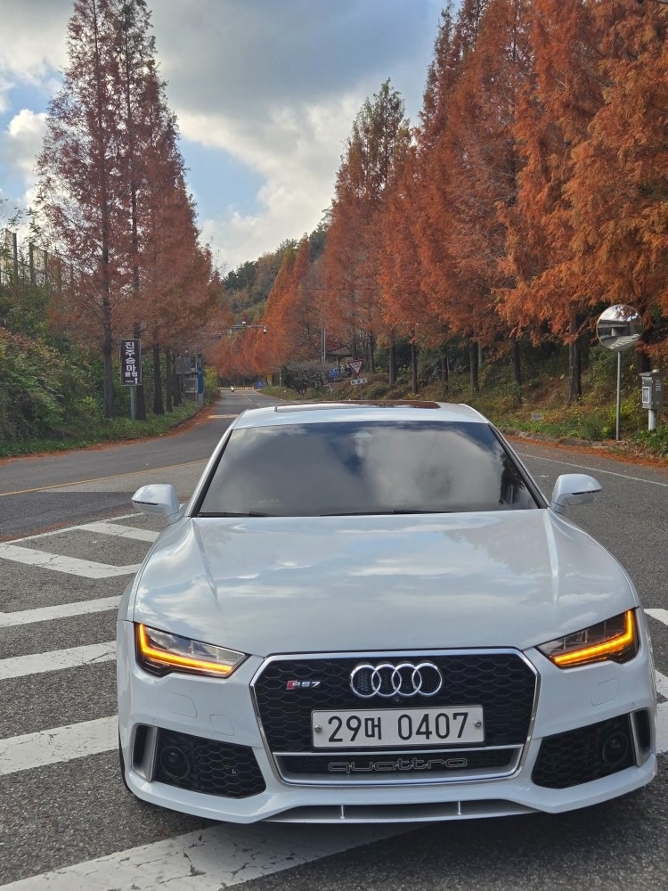 A7 Sportback 4G8 40 TFSI 콰트로 (252마력) 매물 썸네일