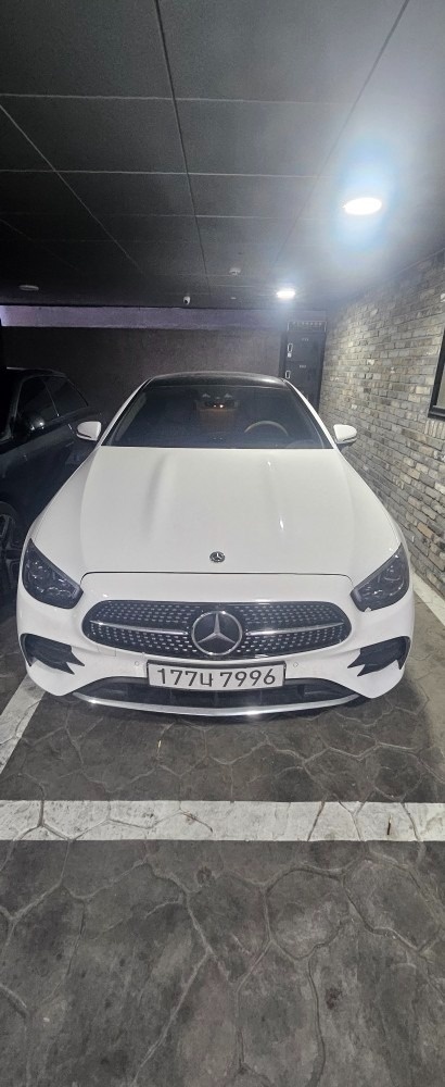 E 클래스 W213 E450 4Matic Coupe 후기형 (367마력) 매물 썸네일