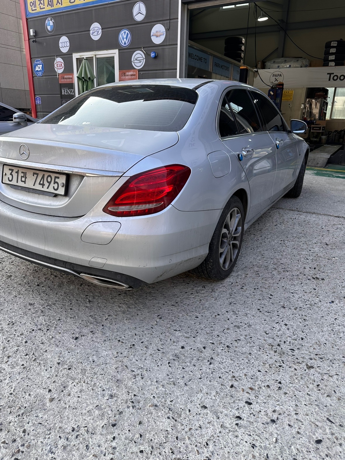 C 클래스 W205 C350 e (279마력) 매물 썸네일