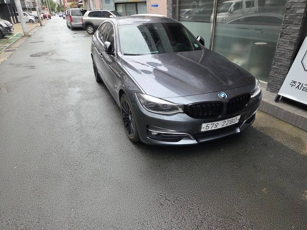 3시리즈 GT F34 GT 320d 후기형 (190마력)럭셔리 매물 썸네일