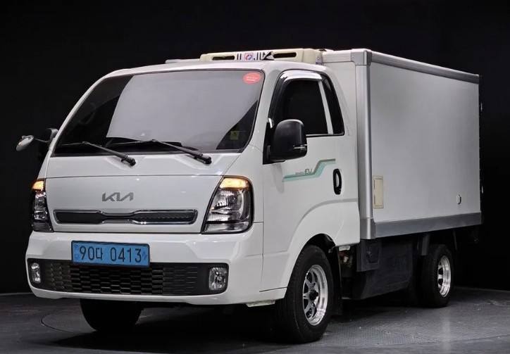 더 뉴 봉고 Ⅲ 1톤 PU BEV 초장축 킹캡 GLS/ 일진무시동전기냉동탑차 매물 썸네일