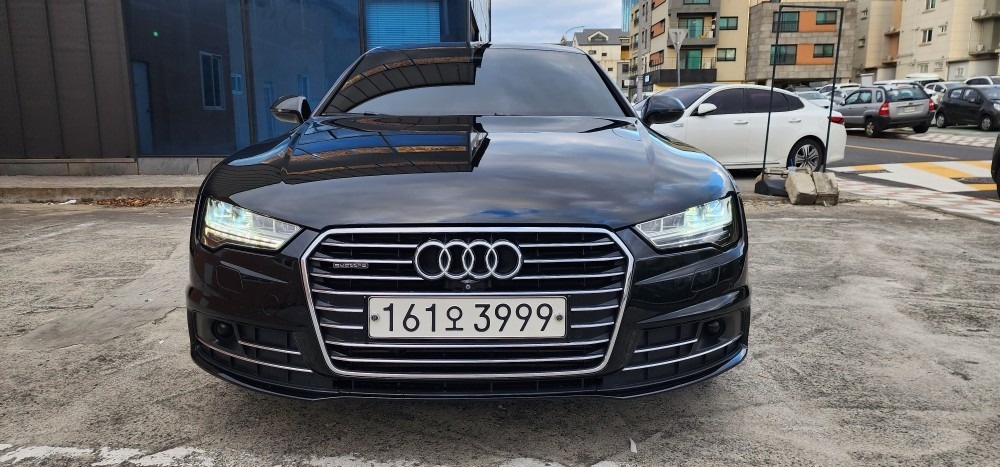 A7 Sportback 4G8 50 TDI 콰트로 (272마력) 매물 썸네일