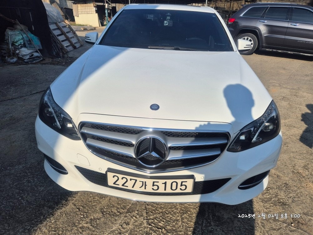 E 클래스 W212 E220 CDI 후기형 (170마력)아방가르드 매물 썸네일