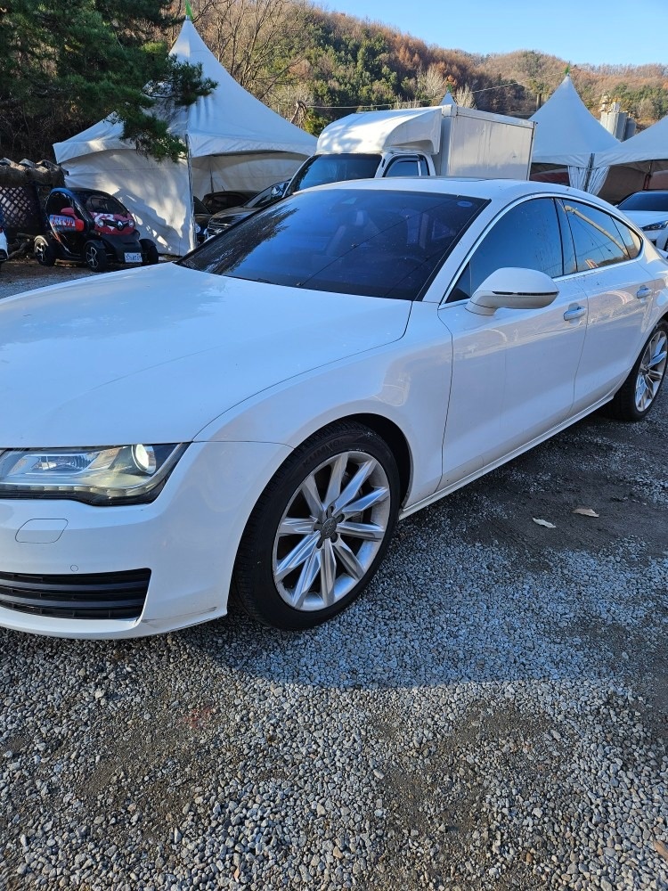 A7 Sportback 4G8 3.0 TFSI 콰트로 (310마력) 매물 썸네일