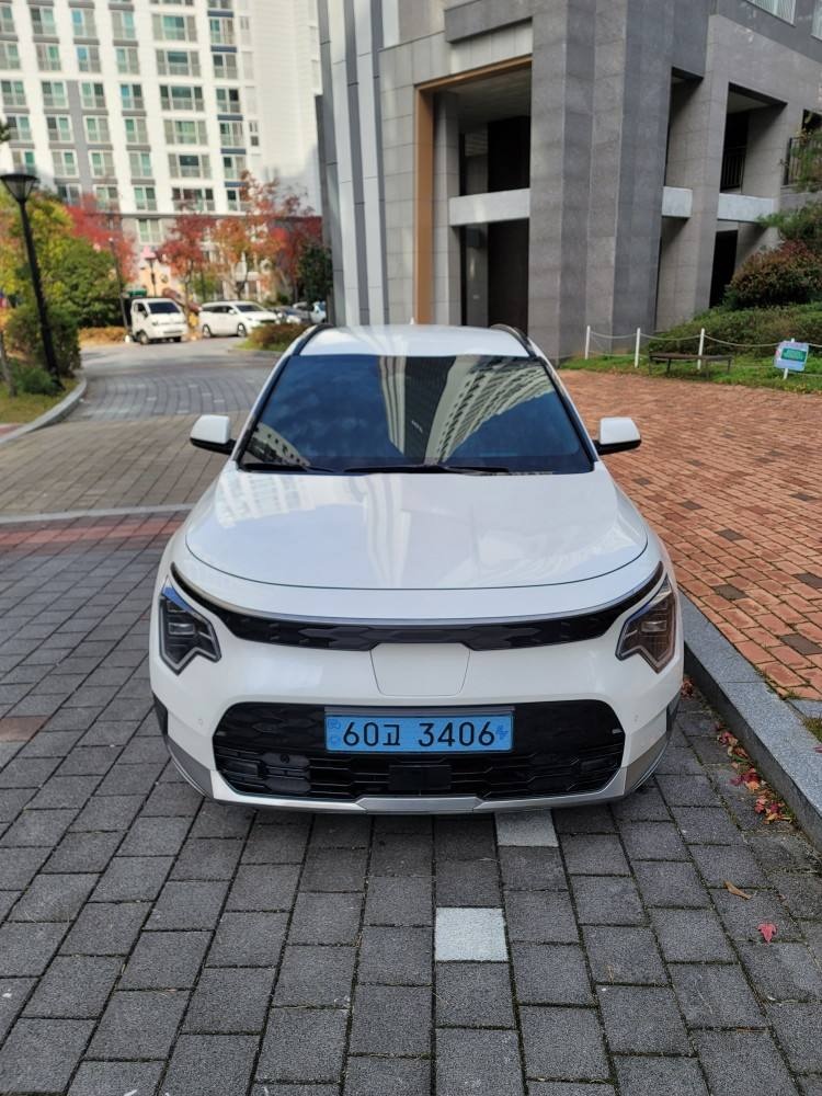 디 올 뉴 니로 SG2 BEV(64.8kWh) FWD 어스(401km) 매물 썸네일