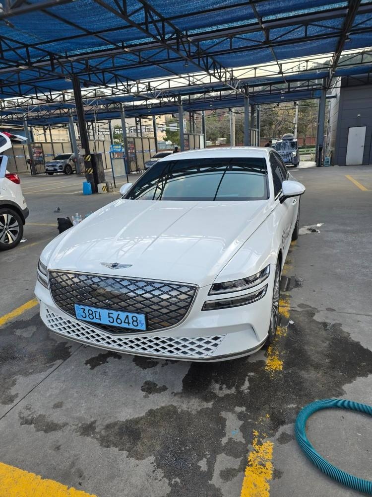 올 뉴 G80 RG3 BEV(87.2kWh) AWD 19인치 (기본디자인) 매물 썸네일