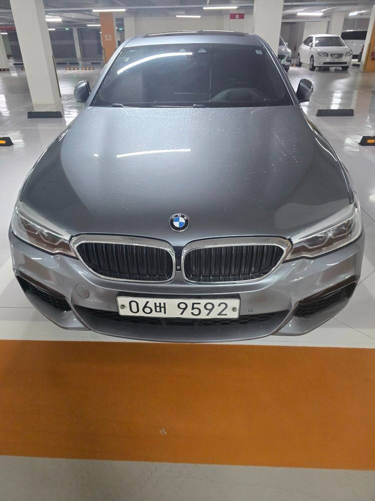 5시리즈 G30 520d xDrive 전기형 (190마력)M 스포츠 플러스 매물 썸네일