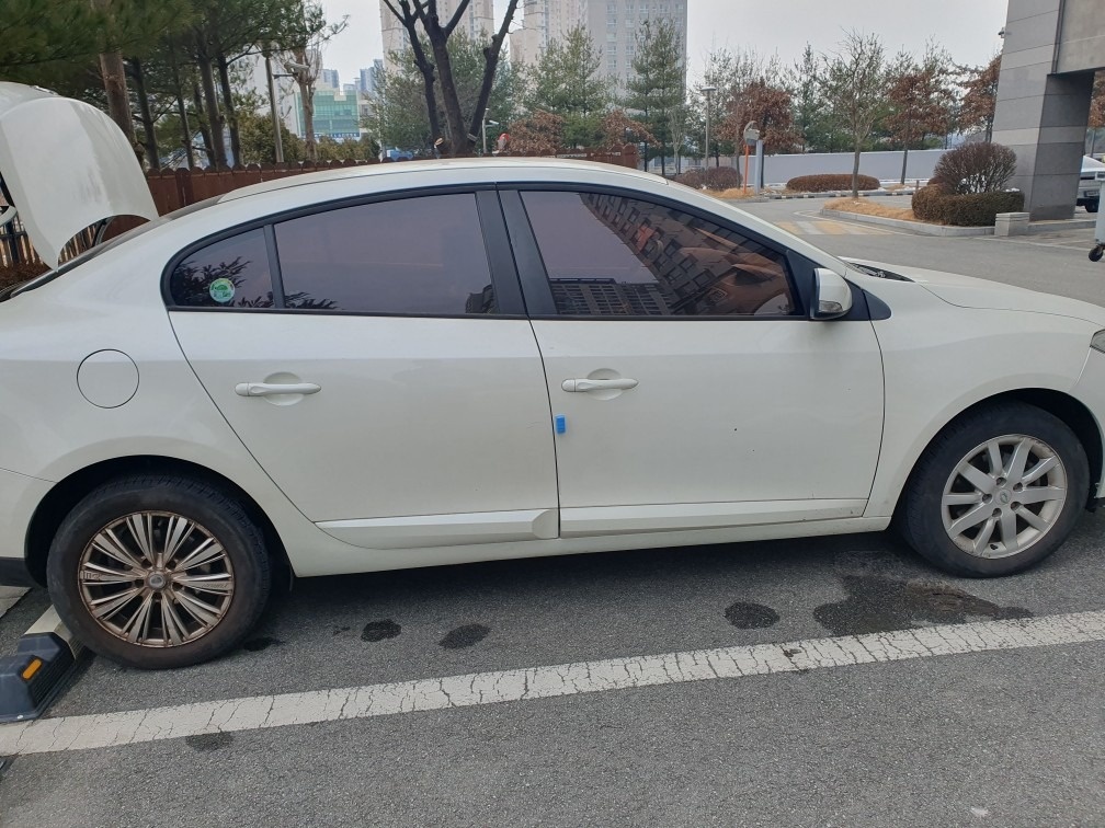 뉴 SM3 L38 가솔린 1.6 FWD SE 매물 썸네일