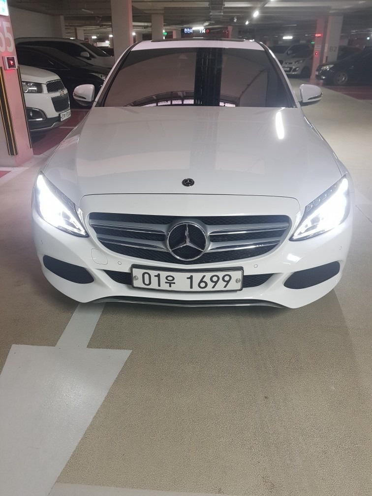 C 클래스 W205 C220 d (170마력) 매물 썸네일