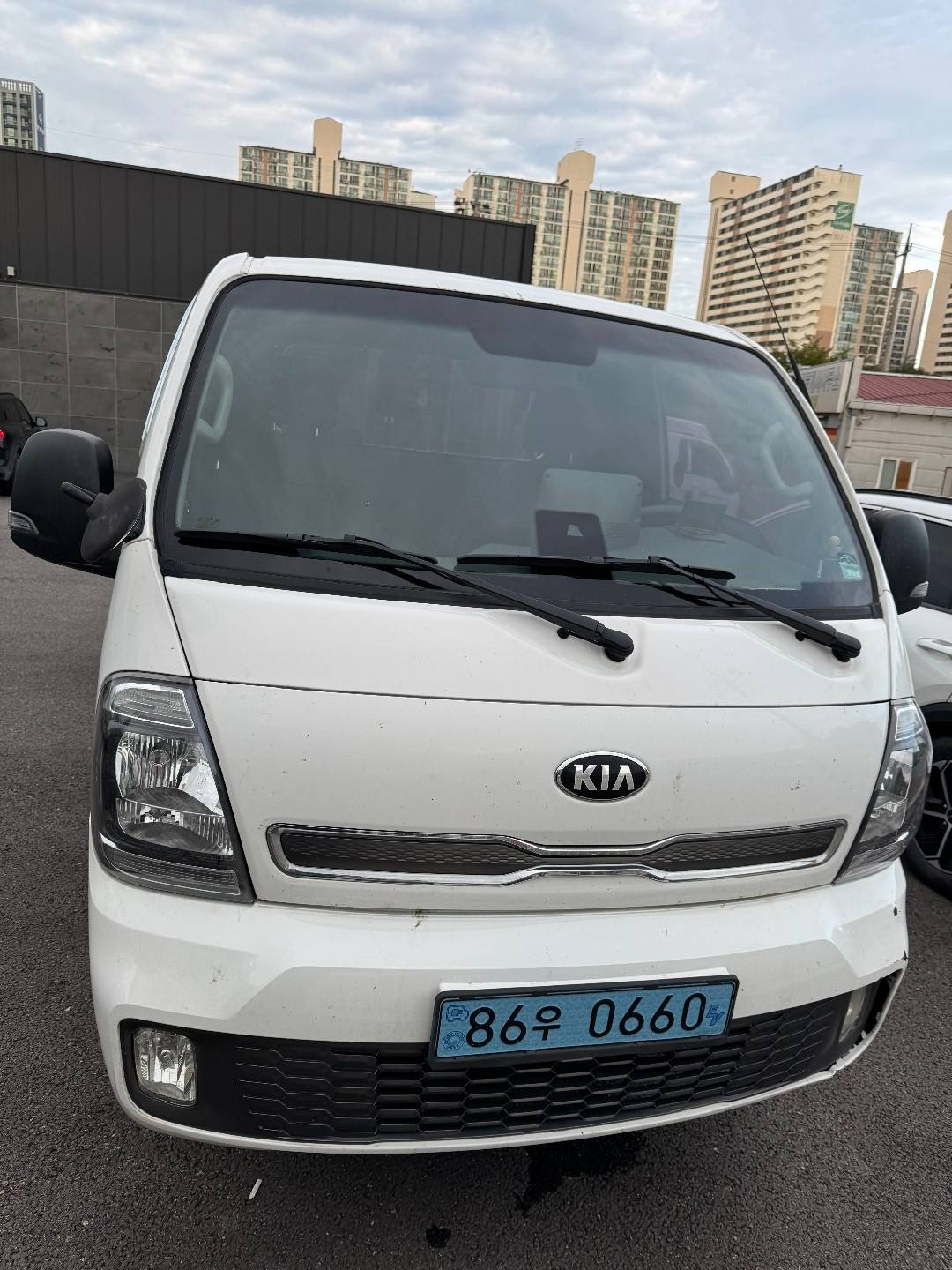 더 뉴 봉고 Ⅲ 1톤 PU BEV 초장축 킹캡 GLS 매물 썸네일