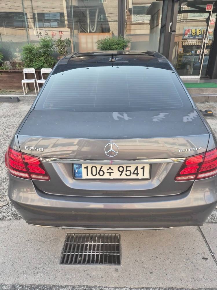 E 클래스 W212 E250 블루텍 4Matic 후기형 (204마력)아방가르드 스포츠 패키지 매물 썸네일