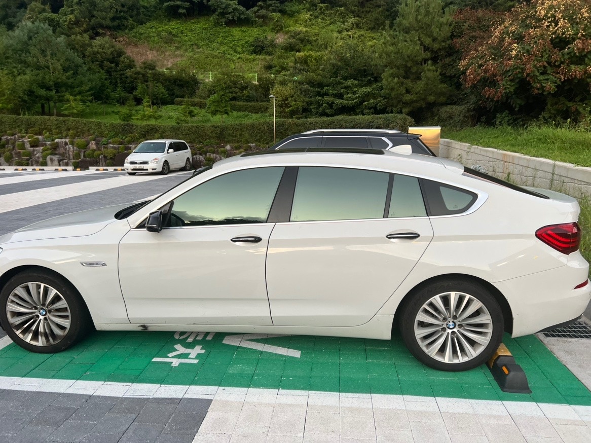 5시리즈 GT F07 GT 530d xDrive 전기형 (258마력) 매물 썸네일