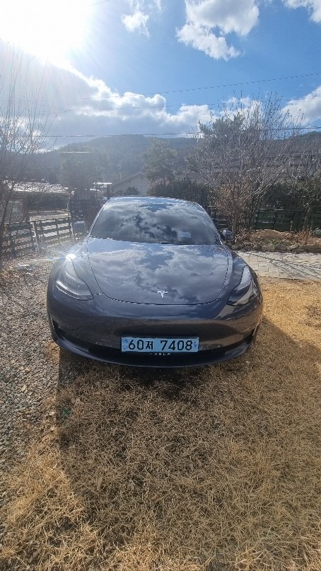 모델 3 BEV(75kWh) AWD 롱 레인지 매물 썸네일