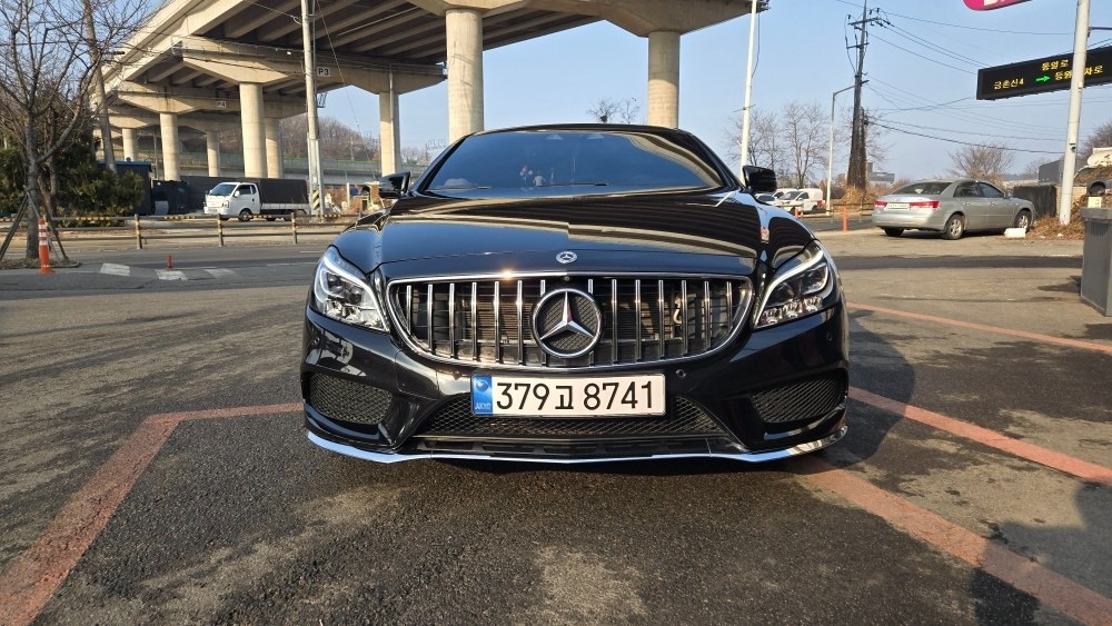 CLS 클래스 W218 CLS400 후기형 (333마력)AMG Line Edition 매물 썸네일