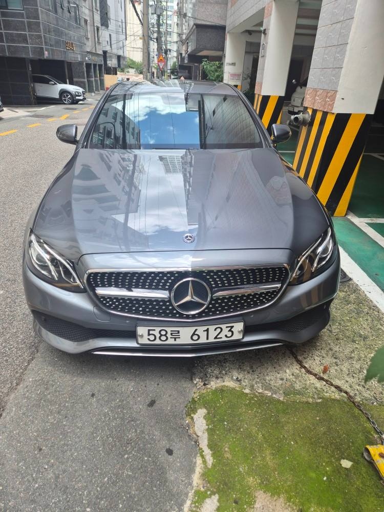 E 클래스 W213 E200 아방가르드 매물 썸네일