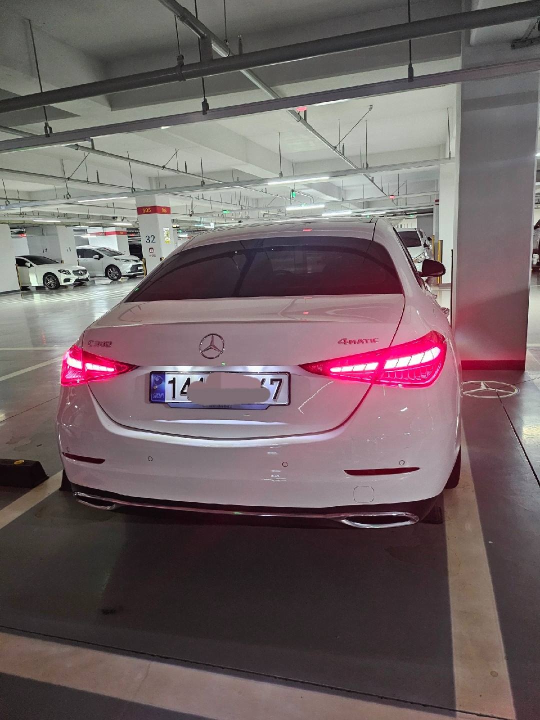 C 클래스 W206 C300 4Matic (258마력)아방가르드 매물 썸네일
