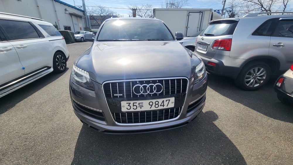 Q7 4L 3.0 TDI 콰트로 (239마력) 매물 썸네일