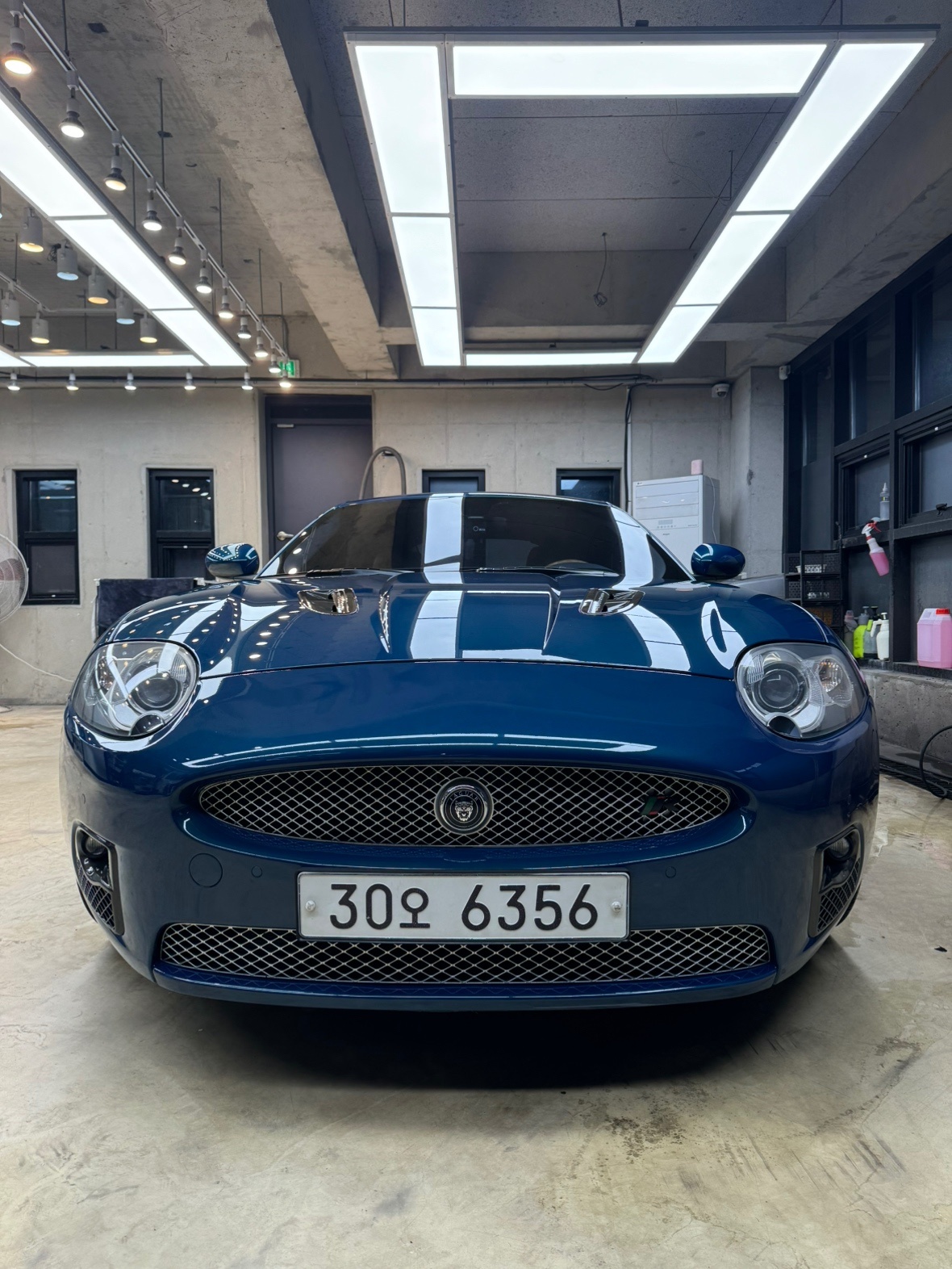 XKR X150 4.2 쿠페 매물 썸네일