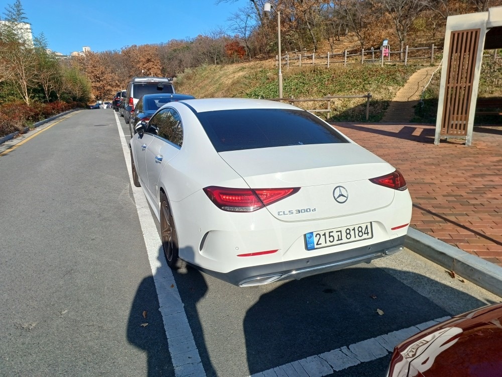 CLS 클래스 C257 CLS300 d 전기형 (239마력)AMG Line 매물 썸네일