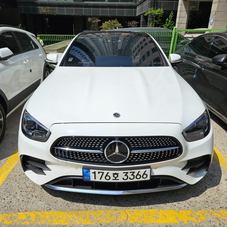 E 클래스 W213 E350 4Matic 후기형 (299마력) 매물 썸네일