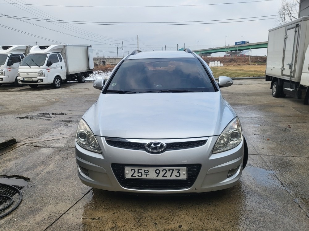 i30 cw FD 1.6 VVT FWD 럭셔리 매물 썸네일