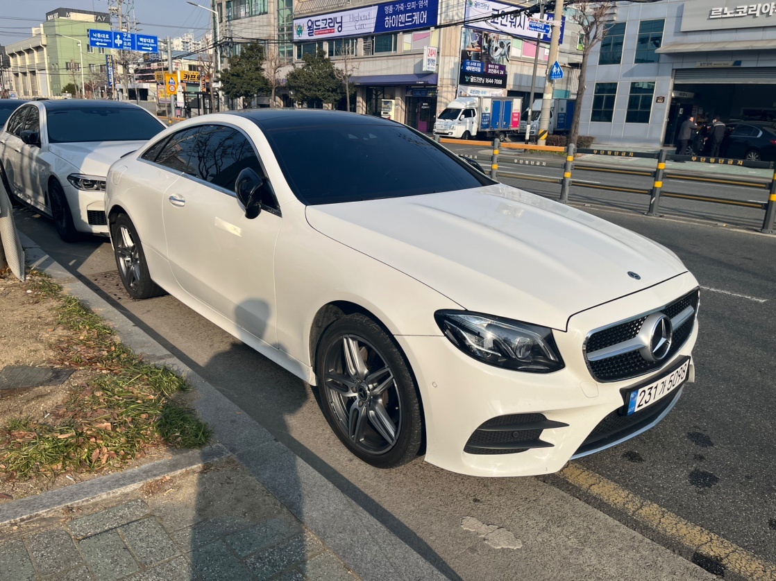 E 클래스 W213 E220 d Coupe 전기형 (194마력) 매물 썸네일